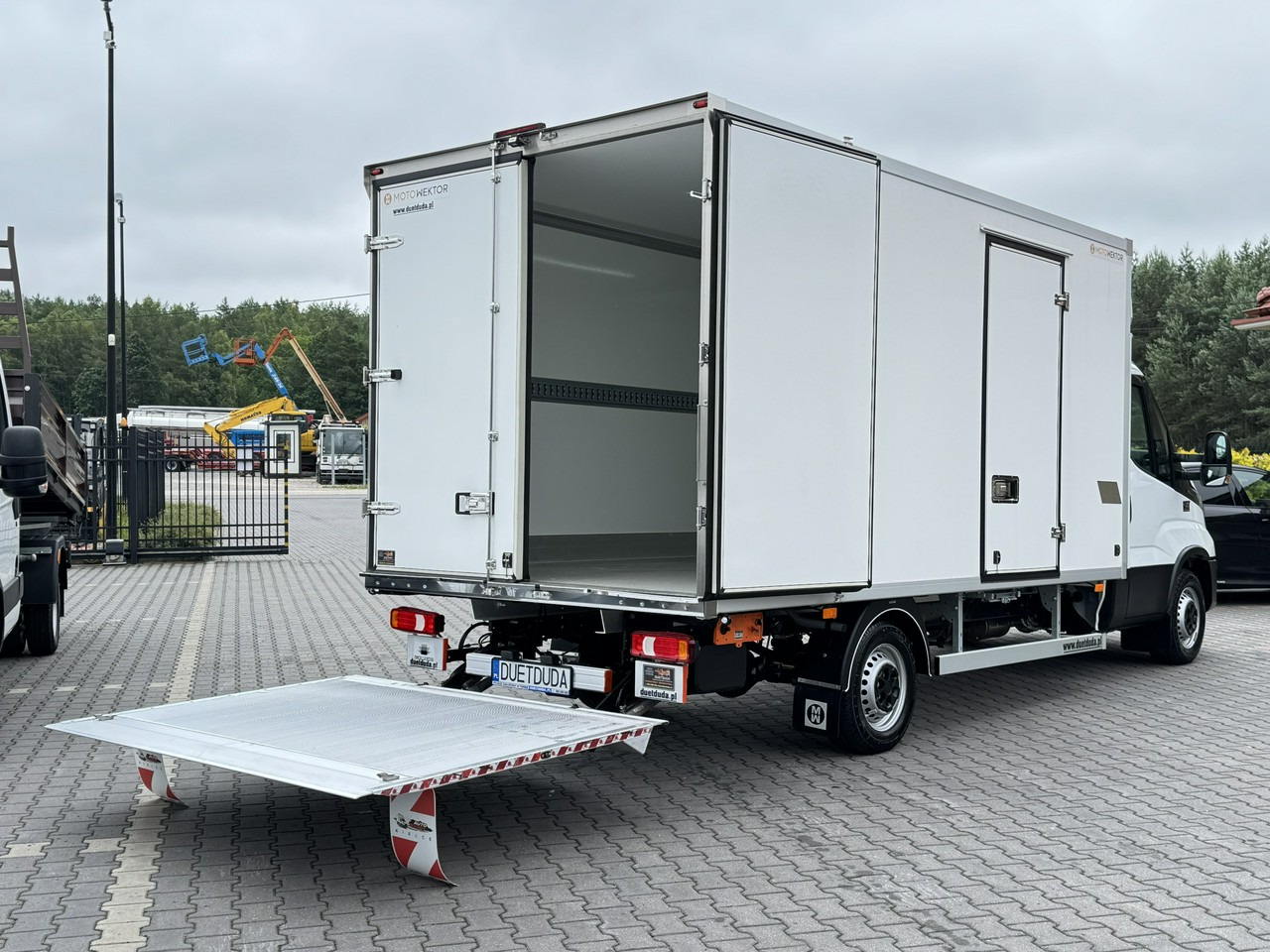 Refrigerated van Iveco Daily 35S16 V: picture 23