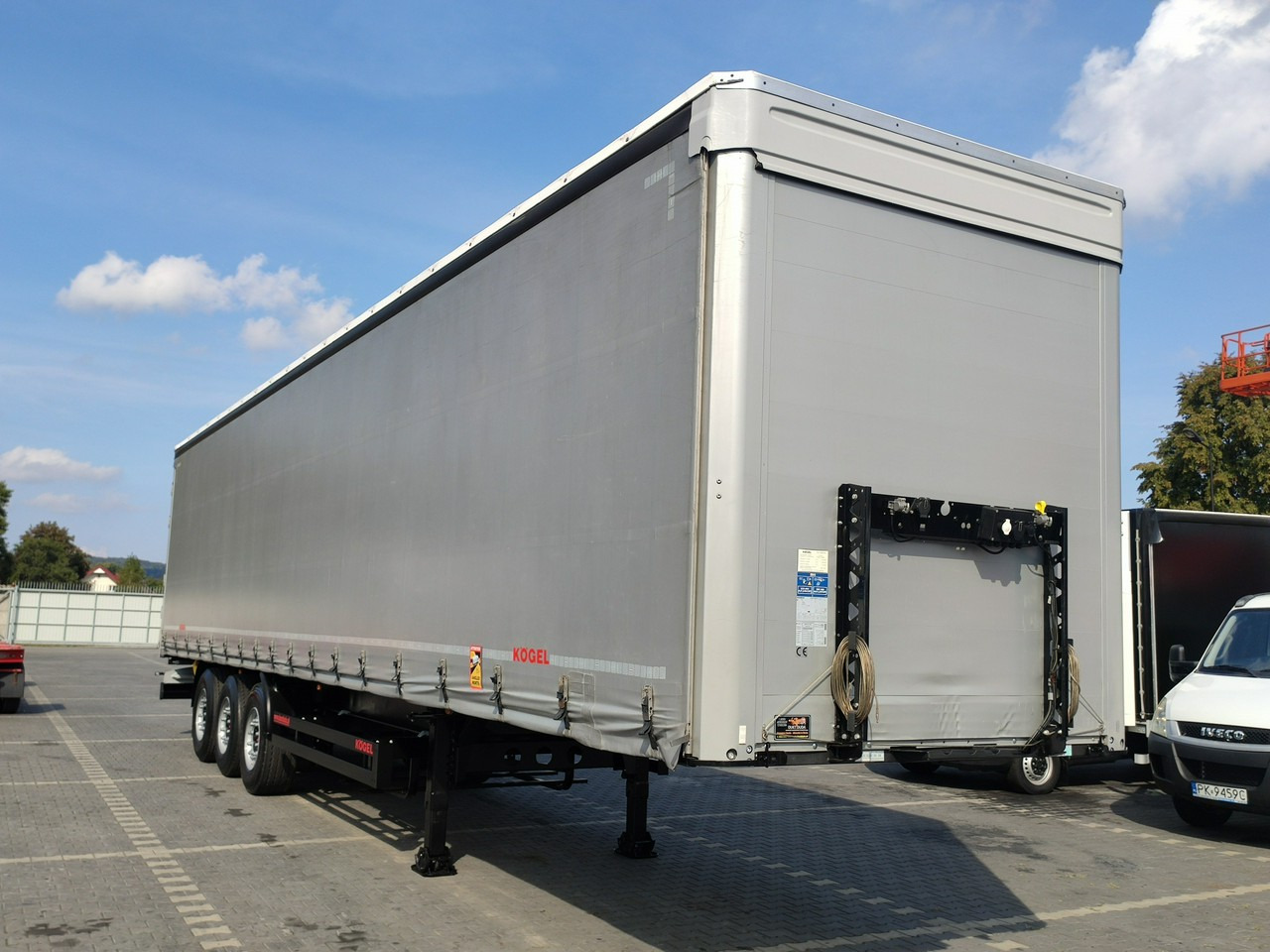 Kogel Coil mulda 3 Osie SAF Dach i Boki Zsuwane - Curtainsider semi-trailer: picture 1 Kogel Coil mulda 3 Osie SAF Dach i Boki Zsuwane - Curtainsider semi-trailer: picture 1