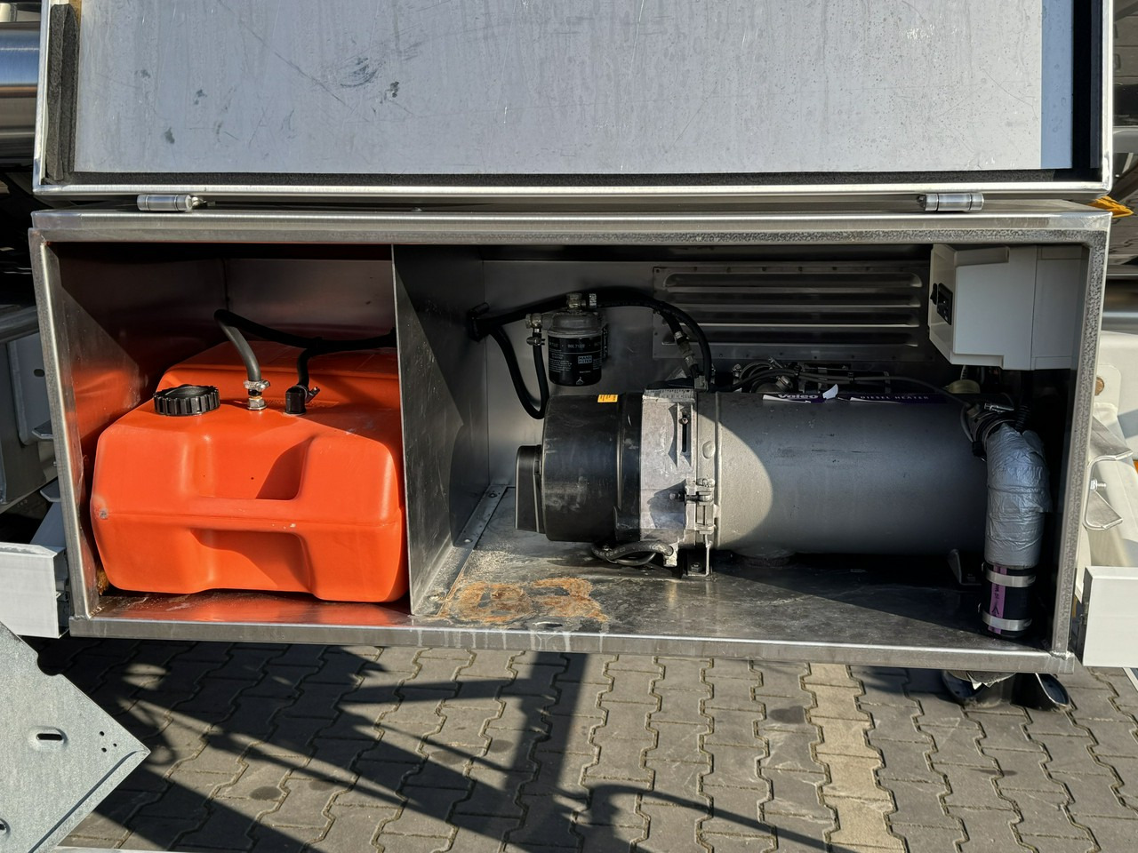 Tank semi-trailer Lag Spożywcza Magyar Izolowana Webasto Pompa Elektryczna do Zrzutu: picture 8