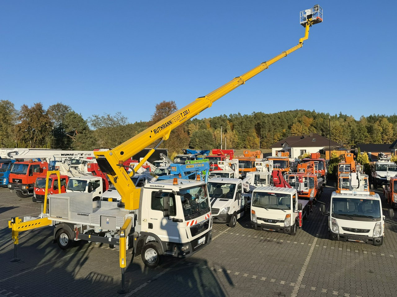 MAN TGL 7.150 Zwyżka Ruthmann T330 33-Metry w bok 21m Mały przebieg - Truck mounted aerial platform: picture 1 MAN TGL 7.150 Zwyżka Ruthmann T330 33-Metry w bok 21m Mały przebieg - Truck mounted aerial platform: picture 1