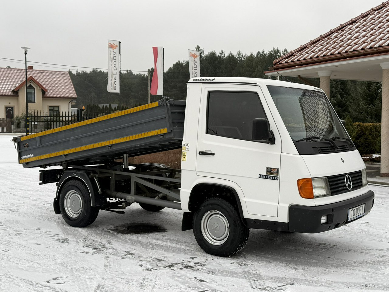 Mercedes MB 100 - Tipper van: picture 1 Mercedes MB 100 - Tipper van: picture 1