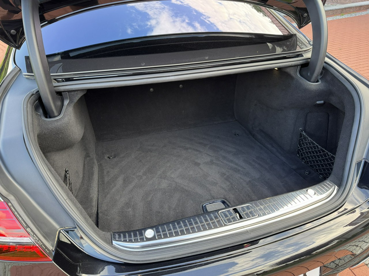 Sedan Mercedes S 450: picture 43
