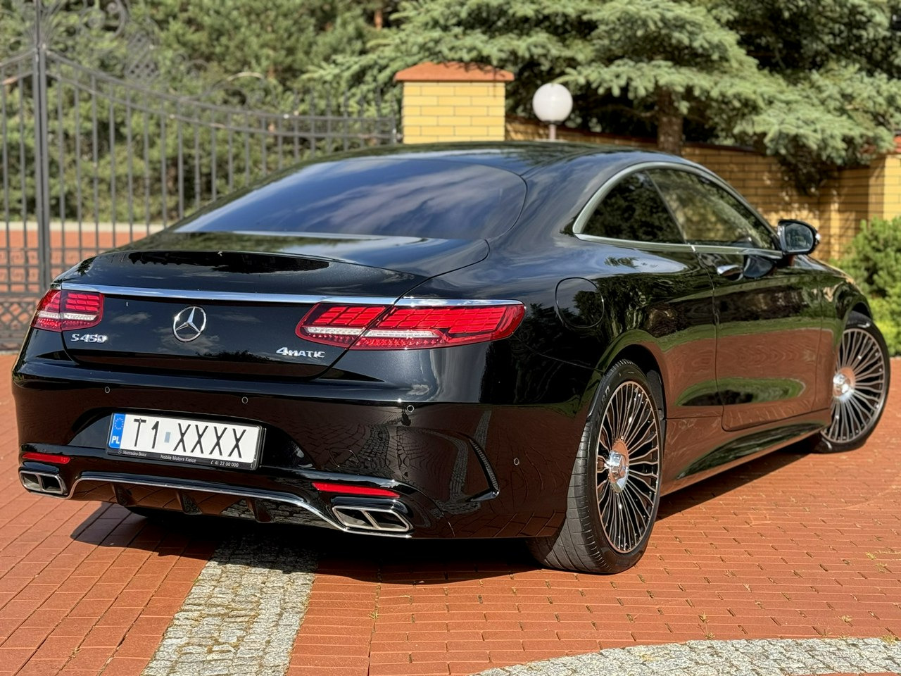 Sedan Mercedes S 450: picture 16