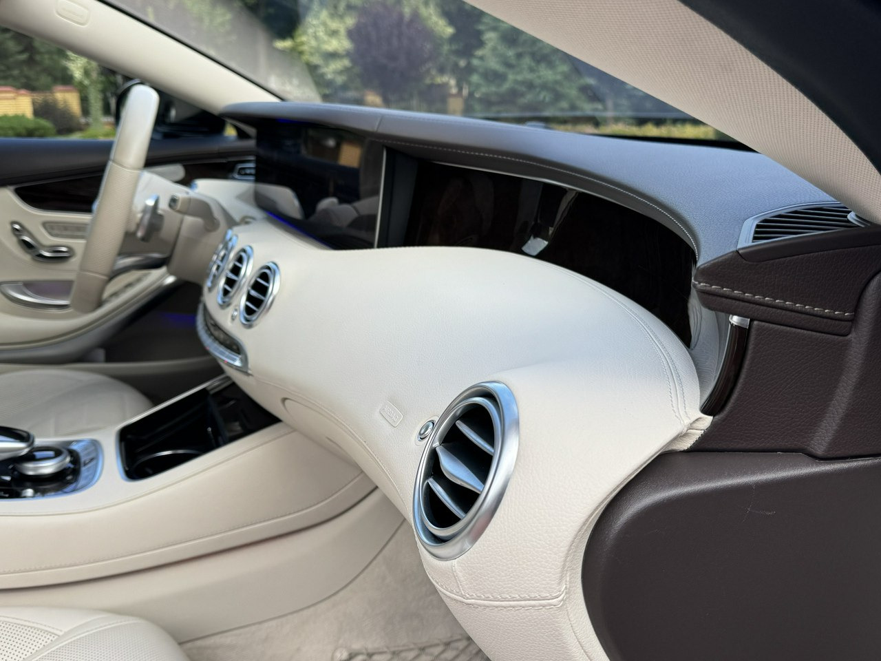 Sedan Mercedes S 450: picture 50