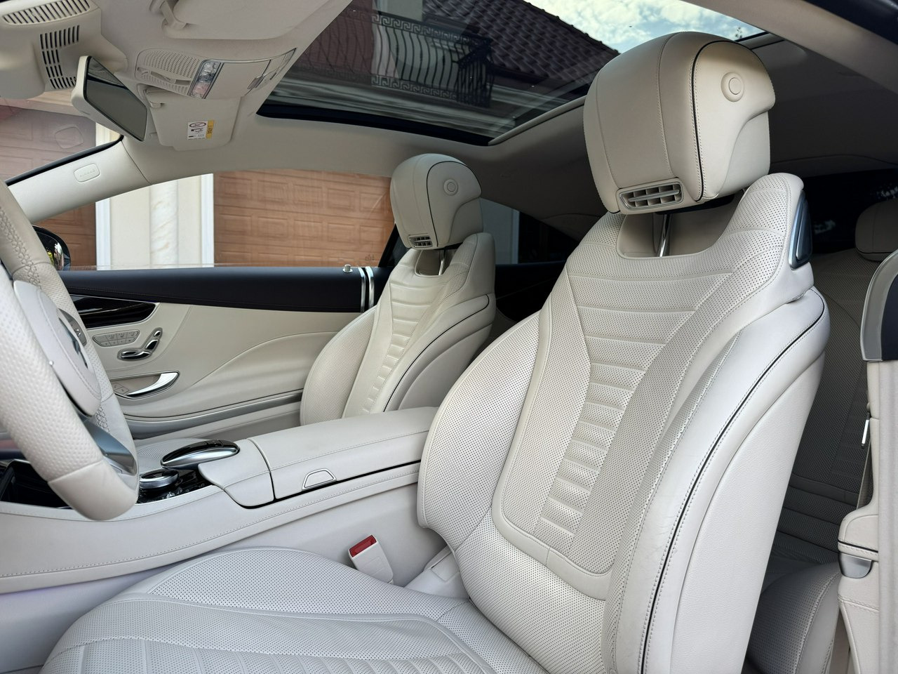 Sedan Mercedes S 450: picture 41