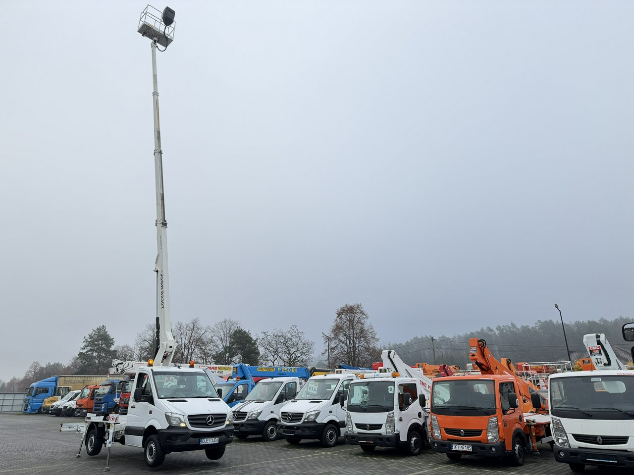 Mercedes Sprinter - Truck mounted aerial platform: picture 5 Mercedes Sprinter - Truck mounted aerial platform: picture 5