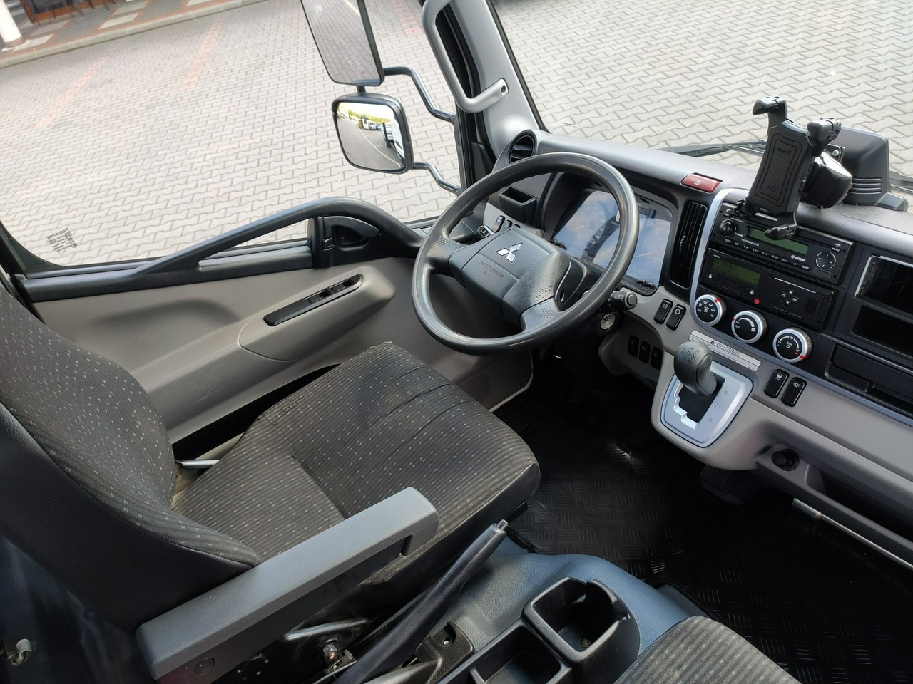 Tipper, Crane truck Mitsubishi Canter Fuso 9C18 3.0/180KM Automat, HDS FASSI F30 Wywrotka 3-str: picture 23 Tipper, Crane truck Mitsubishi Canter Fuso 9C18 3.0/180KM Automat, HDS FASSI F30 Wywrotka 3-str: picture 23