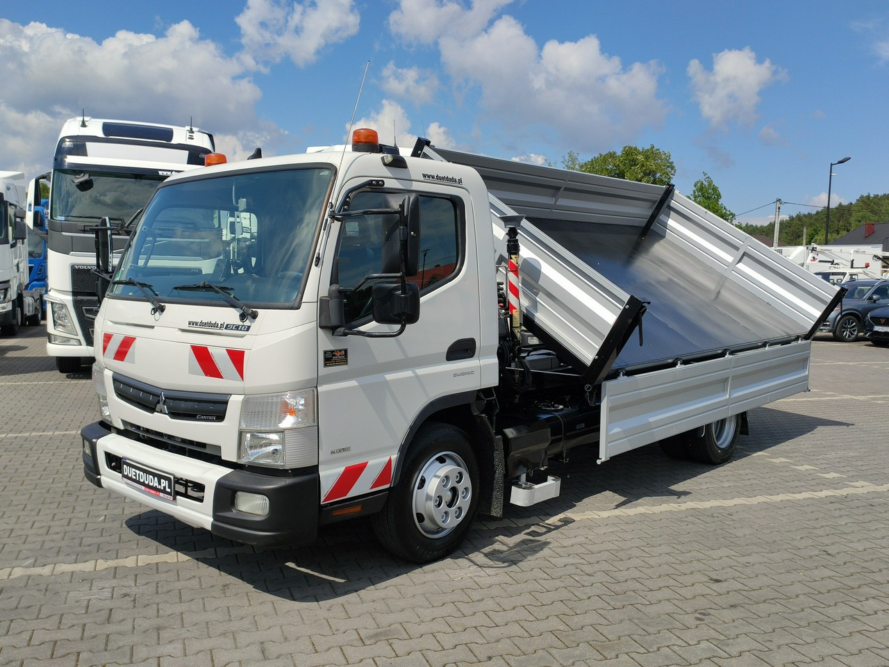 Mitsubishi Canter Fuso 9C18 3.0/180KM Automat, HDS FASSI F30 Wywrotka 3-str - Tipper, Crane truck: picture 5 Mitsubishi Canter Fuso 9C18 3.0/180KM Automat, HDS FASSI F30 Wywrotka 3-str - Tipper, Crane truck: picture 5