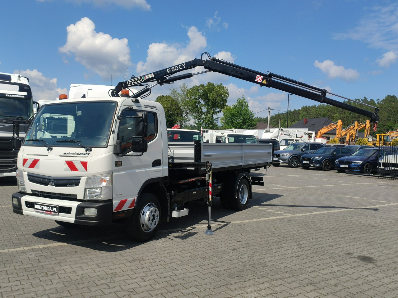 Mitsubishi Canter Fuso 9C18 3.0/180KM Automat, HDS FASSI F30 Wywrotka 3-str - Tipper, Crane truck: picture 1 Mitsubishi Canter Fuso 9C18 3.0/180KM Automat, HDS FASSI F30 Wywrotka 3-str - Tipper, Crane truck: picture 1