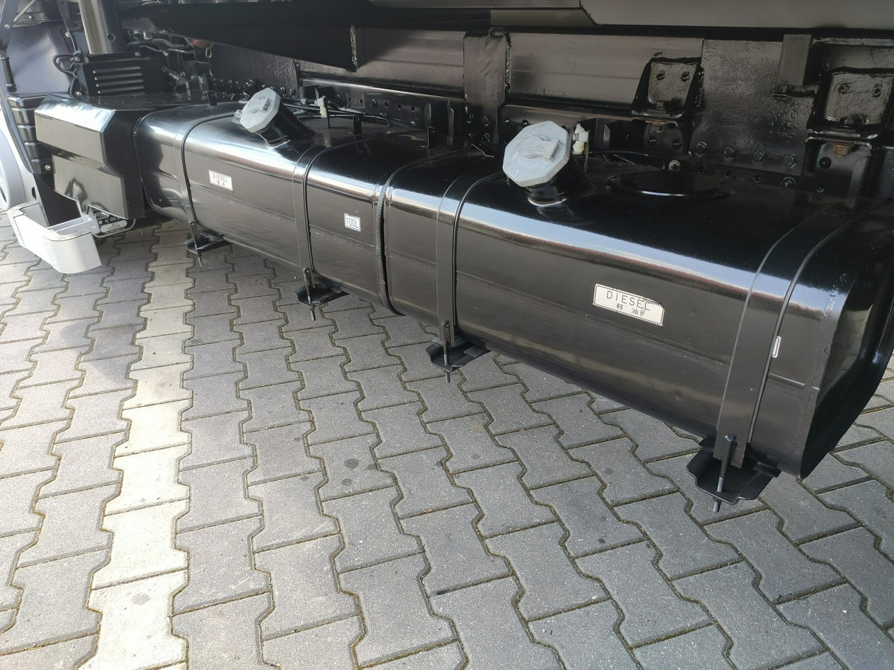 Tipper, Crane truck Mitsubishi Canter Fuso 9C18 3.0/180KM Automat, HDS FASSI F30 Wywrotka 3-str: picture 19 Tipper, Crane truck Mitsubishi Canter Fuso 9C18 3.0/180KM Automat, HDS FASSI F30 Wywrotka 3-str: picture 19