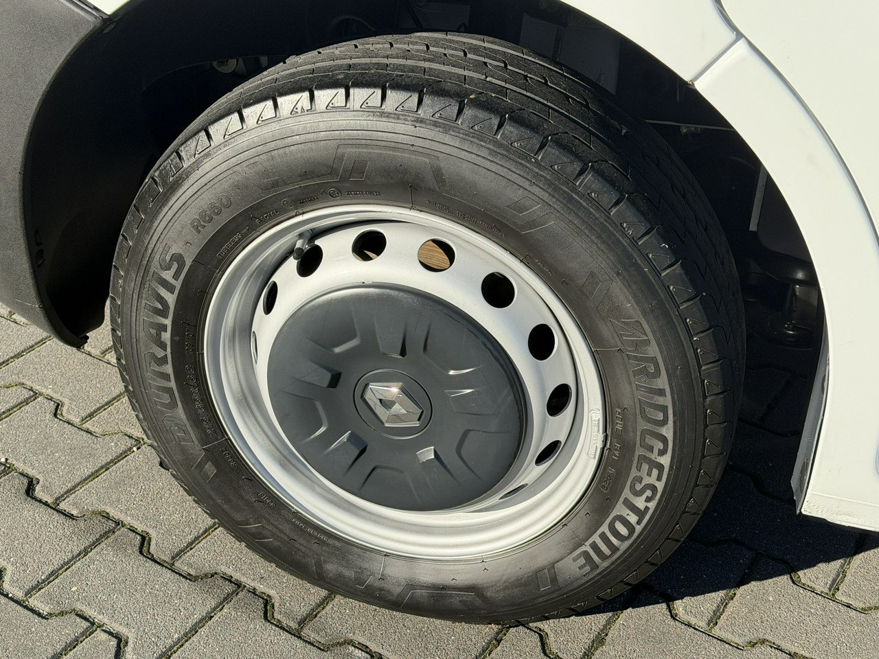 Renault Master - Combi van: picture 5 Renault Master - Combi van: picture 5