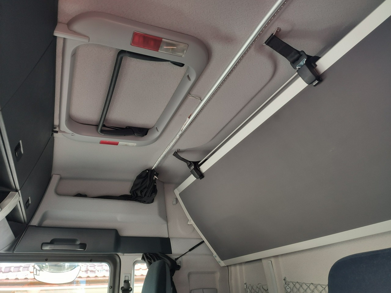 Leasing of MAN TGX 26.480 E6 XLX 6x2 MAN TGX 26.480 E6 XLX 6x2: picture 30