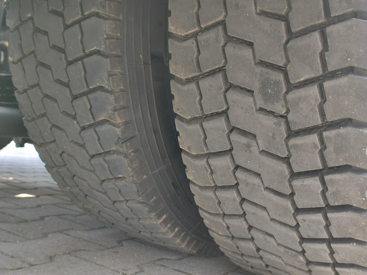 Leasing of MAN TGX 26.480 E6 XLX 6x2 MAN TGX 26.480 E6 XLX 6x2: picture 8