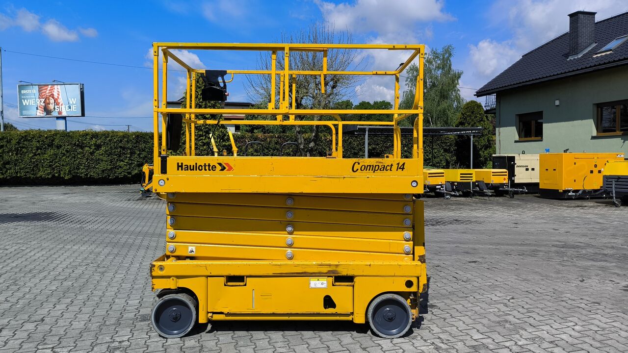HAULOTTE Compact 14 - Scissor lift: picture 5 HAULOTTE Compact 14 - Scissor lift: picture 5