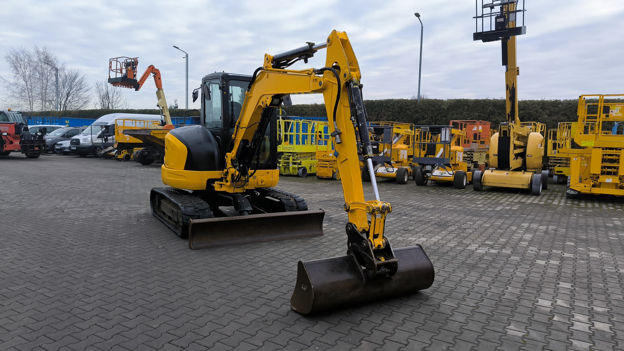 KUBOTA U 48 - 4 - Mini excavator: picture 3 KUBOTA U 48 - 4 - Mini excavator: picture 3