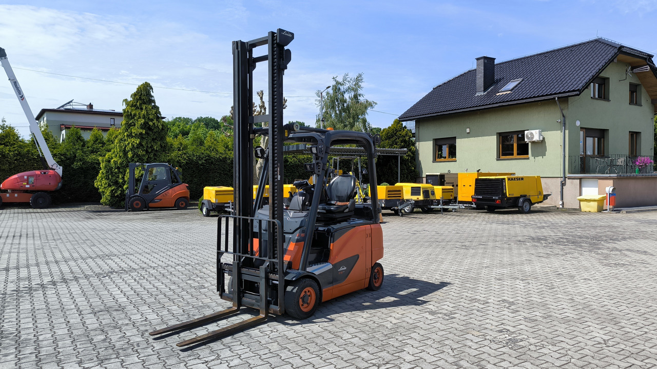 LINDE E 16 PH – 02 - Electric forklift: picture 1 LINDE E 16 PH – 02 - Electric forklift: picture 1