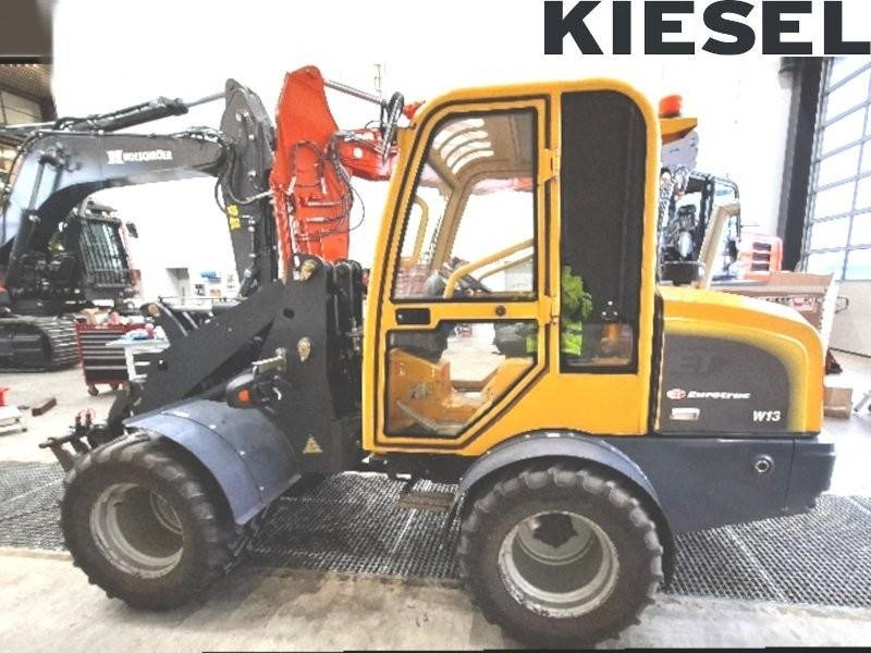 Eurotrac W13 - Skid steer loader: picture 1 Eurotrac W13 - Skid steer loader: picture 1