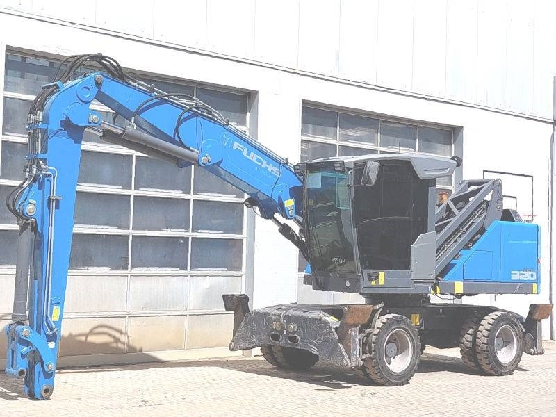 Fuchs MHL 320 F - Waste/ Industry handler: picture 2 Fuchs MHL 320 F - Waste/ Industry handler: picture 2
