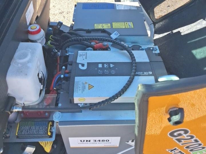 New Skid steer loader Giant G 2700 E X-Tra Elektro / electric: picture 7