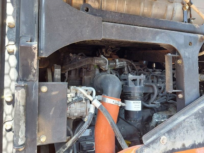 Wheel loader Hitachi ZW 250-6: picture 8 Wheel loader Hitachi ZW 250-6: picture 8