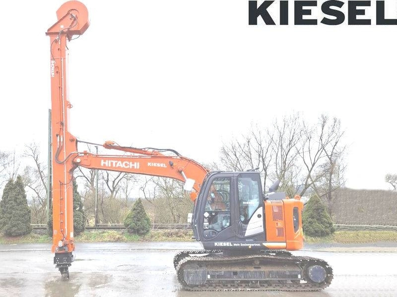 Crawler excavator Hitachi ZX 135 US-6 Teledipper: picture 1