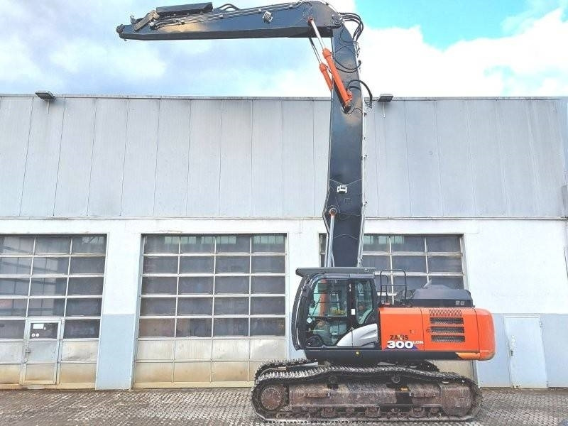 Hitachi ZX 300 LCN-6 - Demolition excavator: picture 2 Hitachi ZX 300 LCN-6 - Demolition excavator: picture 2