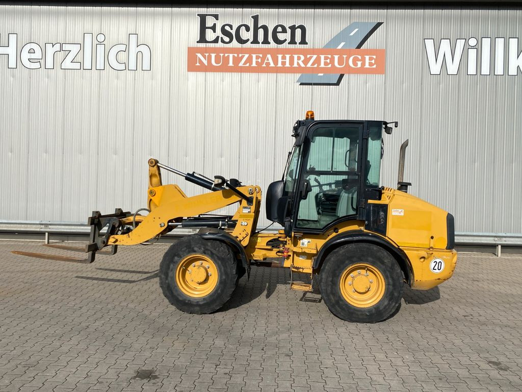 CAT 908 M | 55kw*Gabel + Schaufel - Wheel loader: picture 4 CAT 908 M | 55kw*Gabel + Schaufel - Wheel loader: picture 4