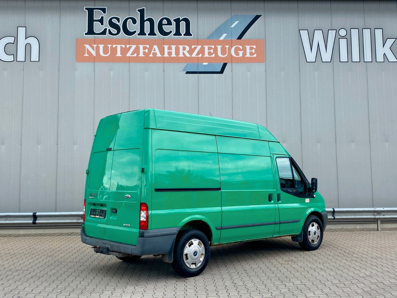 Ford 140 T 350 | Sortimo-Regal*AHK*3x Sitze*Klima - Passenger van: picture 5 Ford 140 T 350 | Sortimo-Regal*AHK*3x Sitze*Klima - Passenger van: picture 5