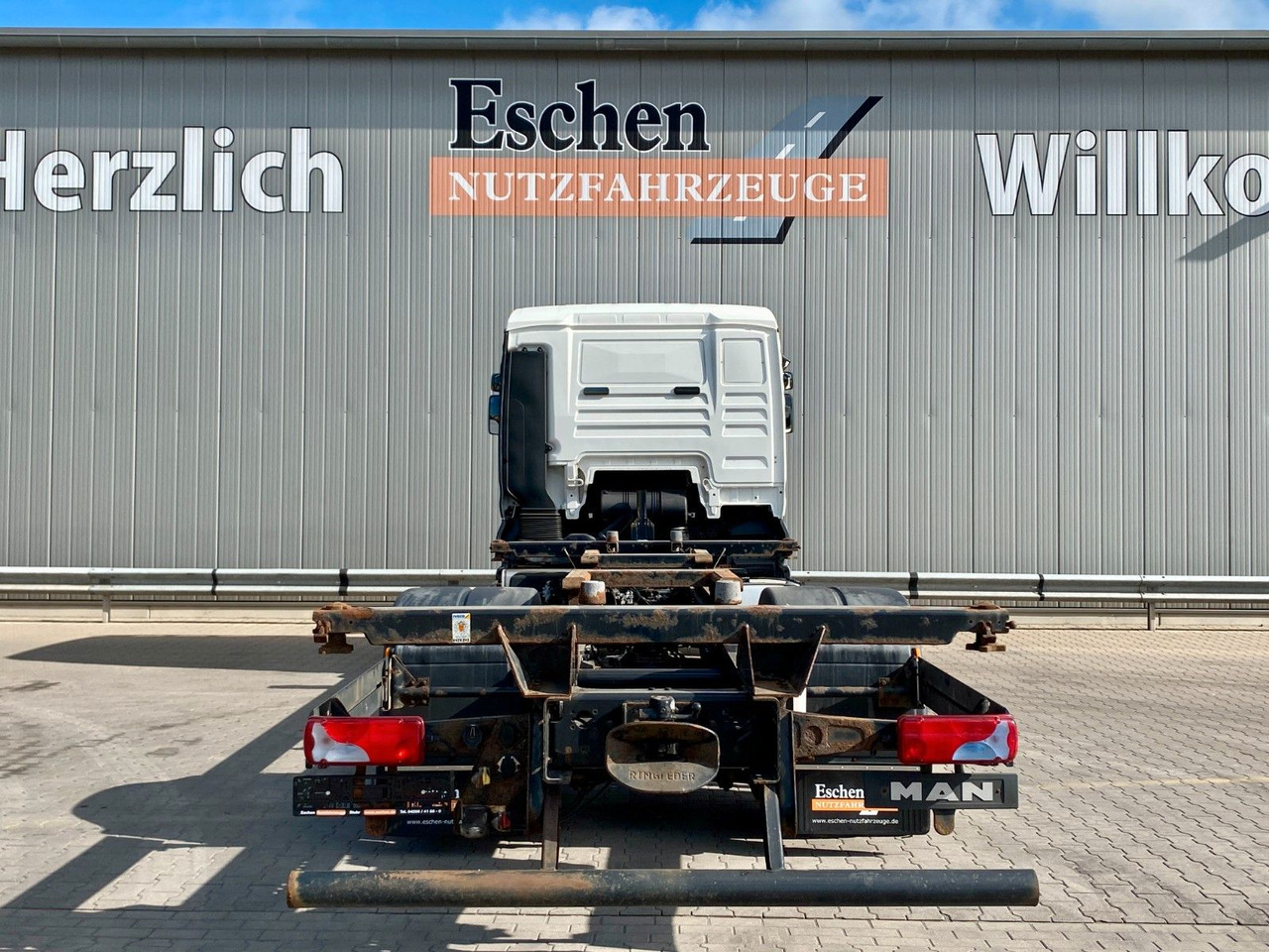 MAN TGA 18.350 LL Fahrschule*Driving school*5 Sitze MAN TGA 18.350 LL Fahrschule*Driving school*5 Sitze - Dropside/ Flatbed truck: picture 4 MAN TGA 18.350 LL Fahrschule*Driving school*5 Sitze MAN TGA 18.350 LL Fahrschule*Driving school*5 Sitze - Dropside/ Flatbed truck: picture 4