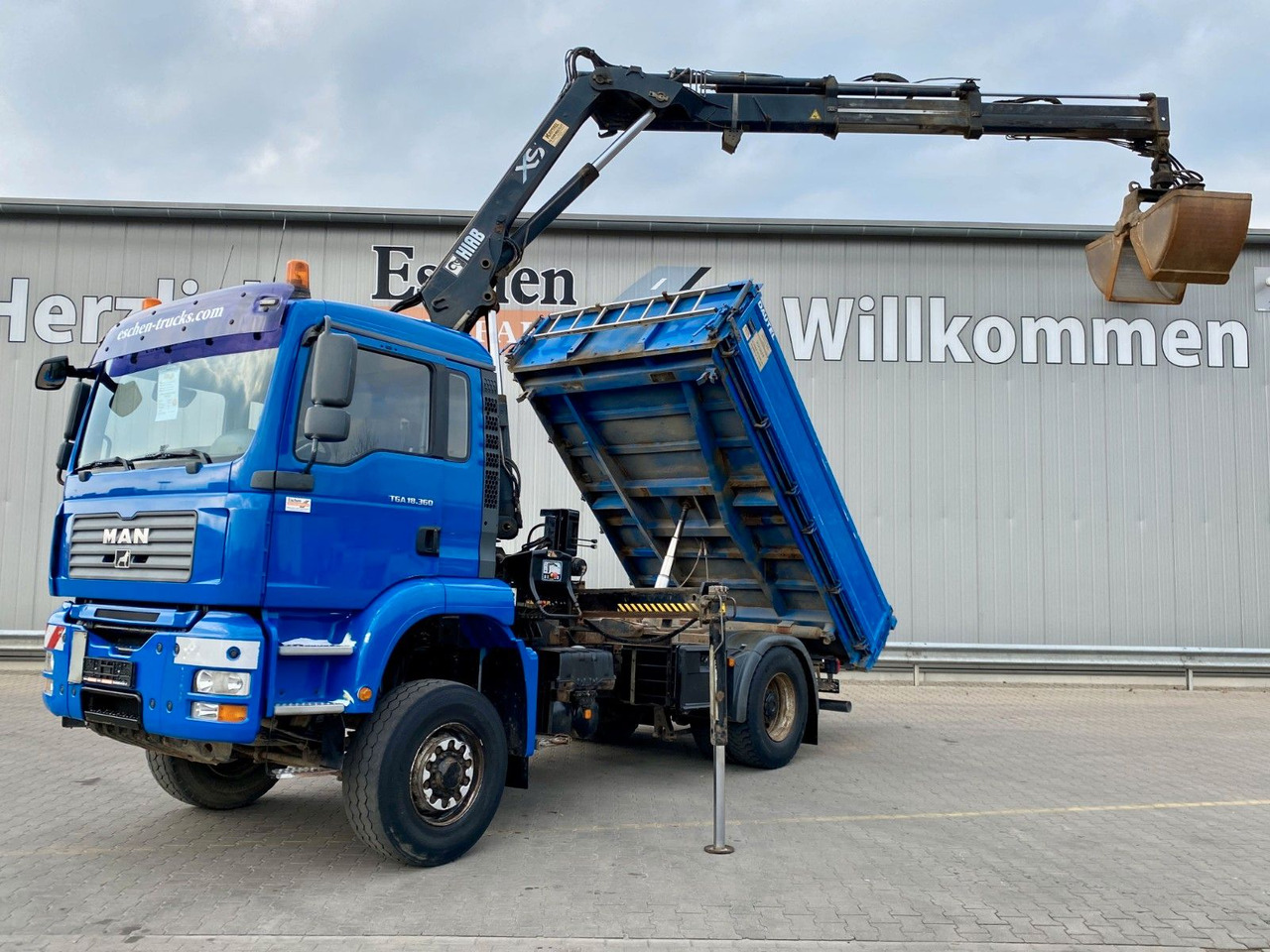 MAN TGA 18.360 4x4H BL Hiab Kran*Dautel Kipper*Klima - Tipper, Crane truck: picture 1 MAN TGA 18.360 4x4H BL Hiab Kran*Dautel Kipper*Klima - Tipper, Crane truck: picture 1
