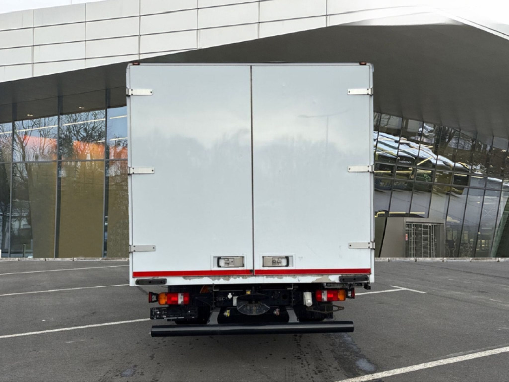 MAN TGL 8.220 4x2 BL - Box truck: picture 4 MAN TGL 8.220 4x2 BL - Box truck: picture 4