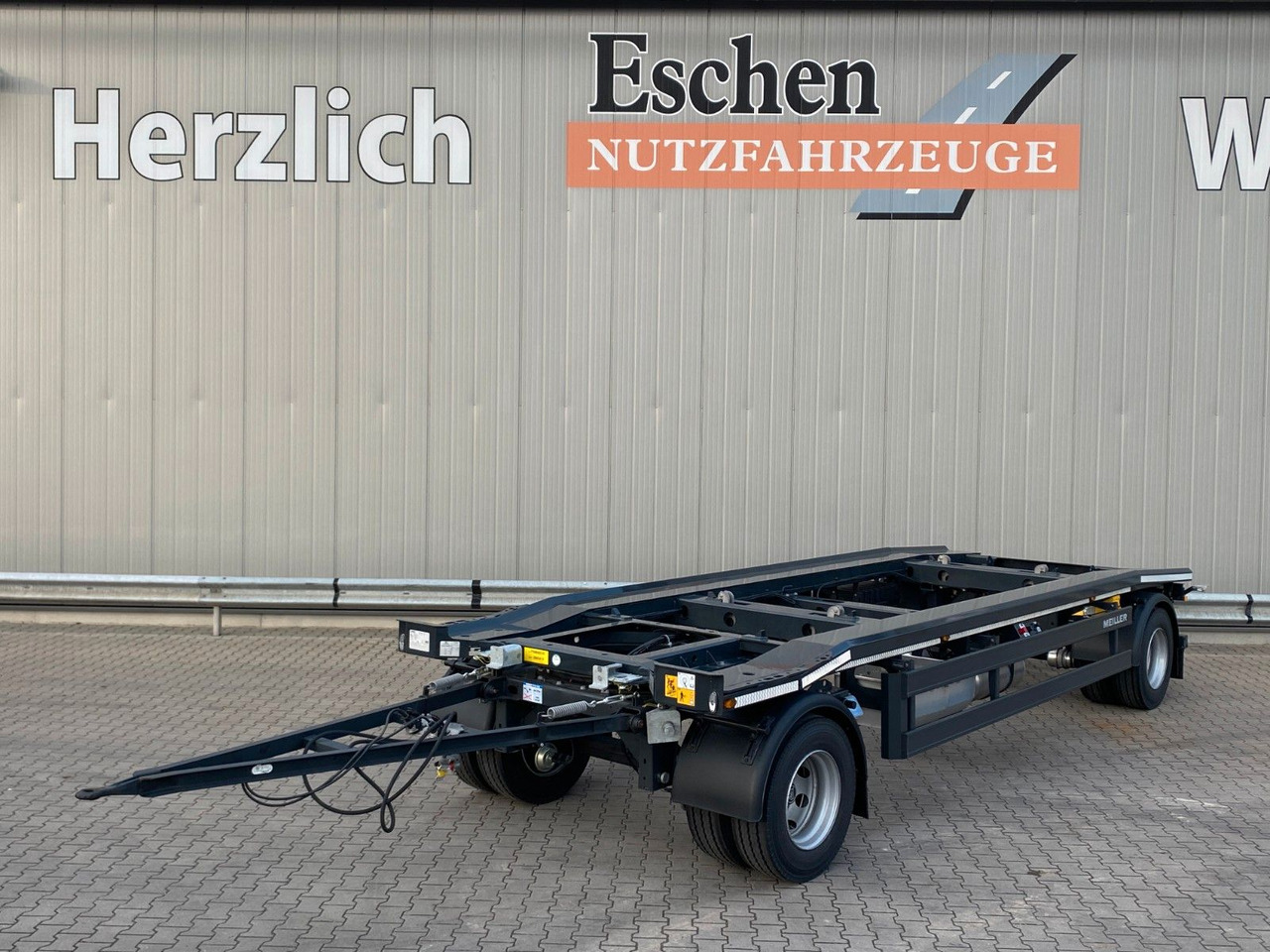 Meiller MG 18 ZO 5,4 NEU*Rückfahrkamera*Werkzeugkasten Meiller MG 18 ZO 5,4 NEU*Werkzeugkasten Abrollcontainer - Roll-off/ Skip trailer: picture 1 Meiller MG 18 ZO 5,4 NEU*Rückfahrkamera*Werkzeugkasten Meiller MG 18 ZO 5,4 NEU*Werkzeugkasten Abrollcontainer - Roll-off/ Skip trailer: picture 1