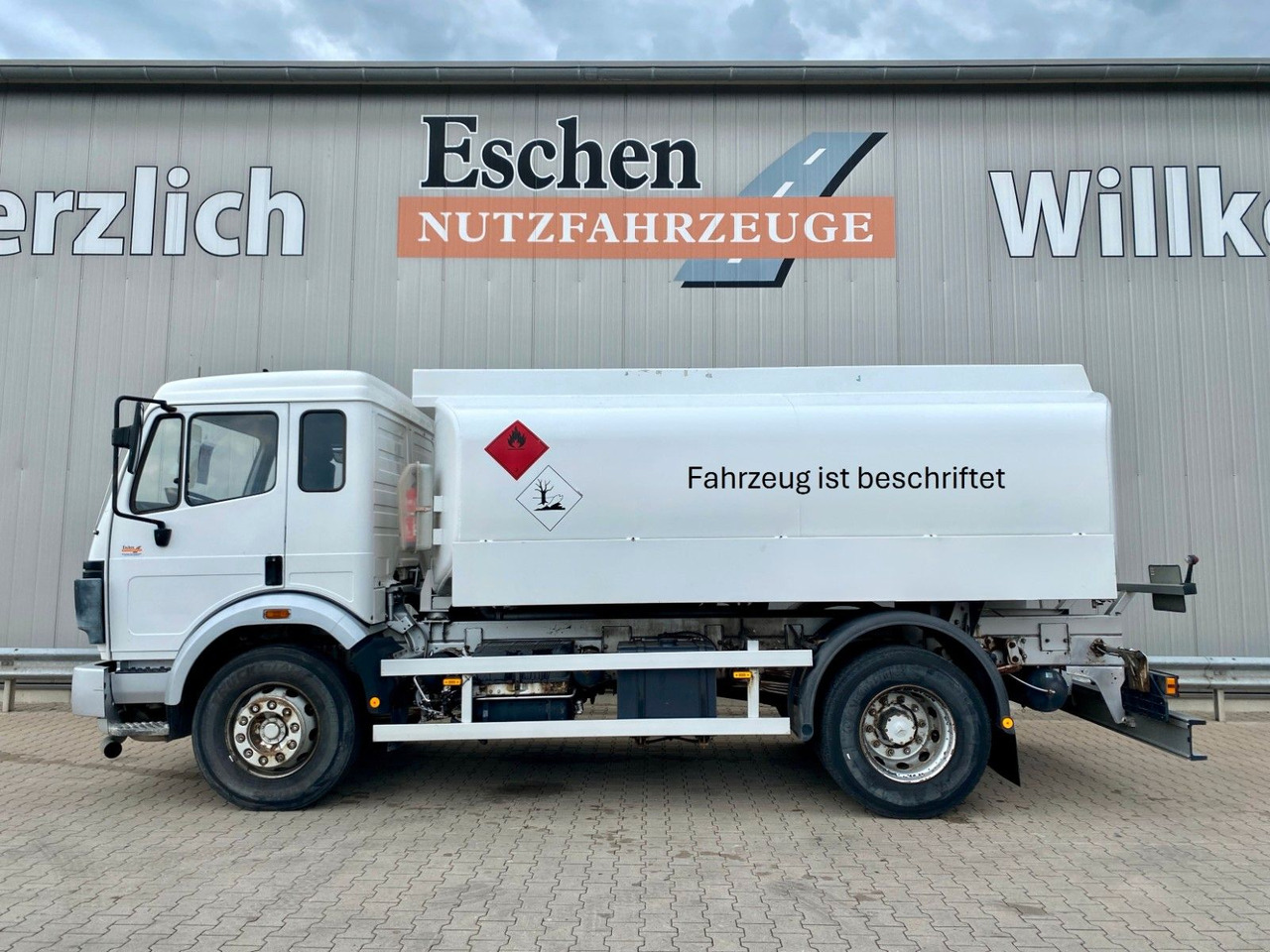 Mercedes-Benz 1820 SK | Speier A3*2x Kammern*13.700ltr*Navi - Tank truck: picture 2 Mercedes-Benz 1820 SK | Speier A3*2x Kammern*13.700ltr*Navi - Tank truck: picture 2