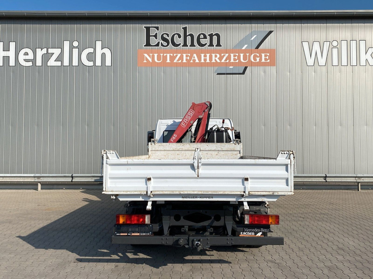Mercedes-Benz 818 Atego | Fassi F65*MEILLER*PKW-AHK*1.Hand - Tipper, Crane truck: picture 5 Mercedes-Benz 818 Atego | Fassi F65*MEILLER*PKW-AHK*1.Hand - Tipper, Crane truck: picture 5