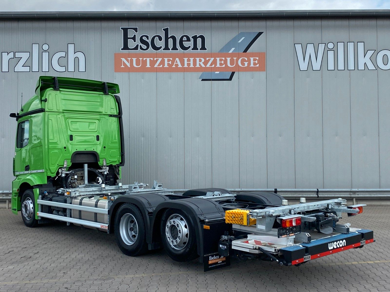 Mercedes-Benz Actros MP5 2542 L|OHNE EZ*Lenkachse*Ladebordwand - Container transporter/ Swap body truck: picture 3 Mercedes-Benz Actros MP5 2542 L|OHNE EZ*Lenkachse*Ladebordwand - Container transporter/ Swap body truck: picture 3
