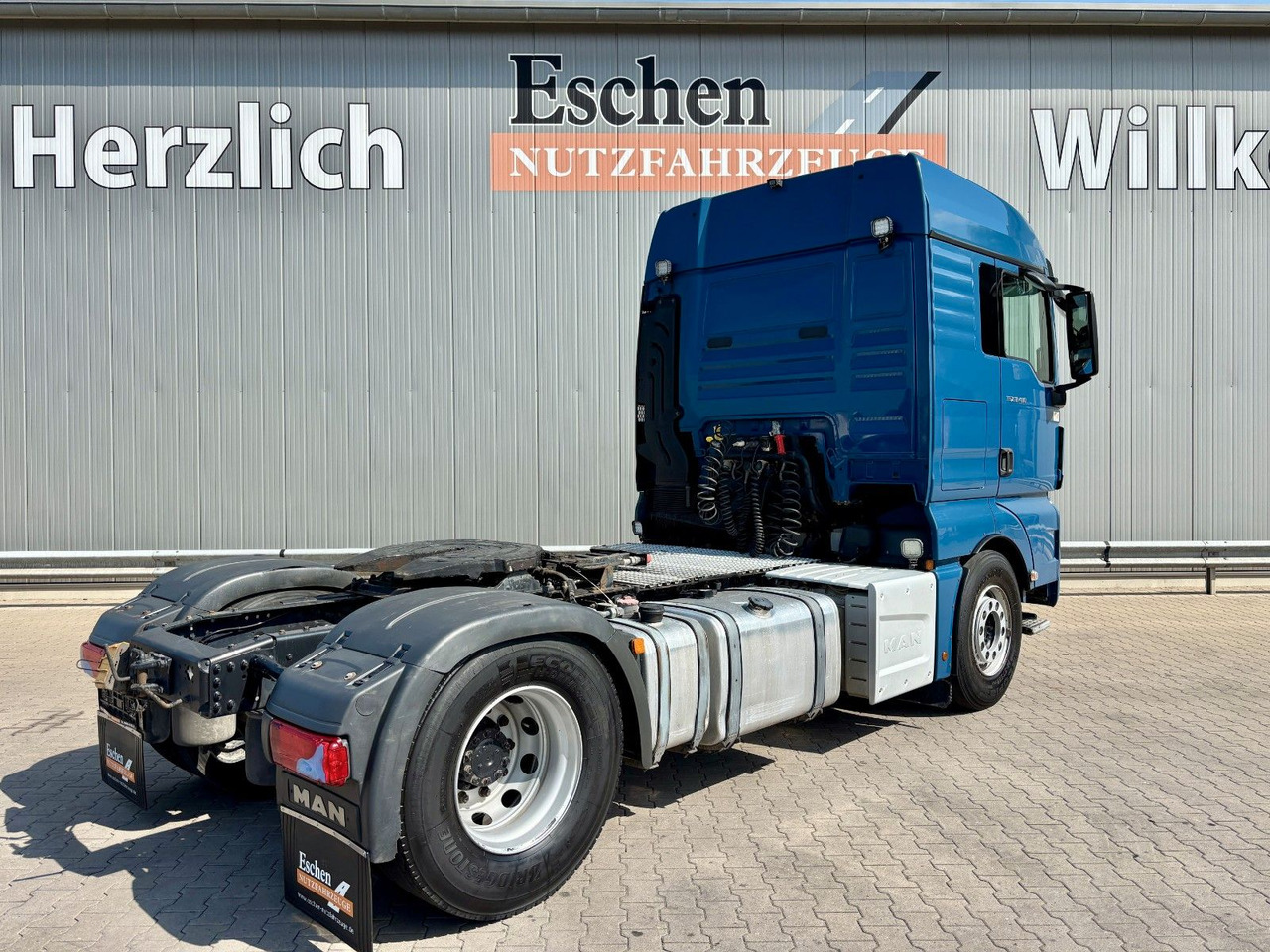 MAN TGX 18.480 BLS | XLX*2x Hydraulik*Intarder*Navi - Tractor unit: picture 5 MAN TGX 18.480 BLS | XLX*2x Hydraulik*Intarder*Navi - Tractor unit: picture 5