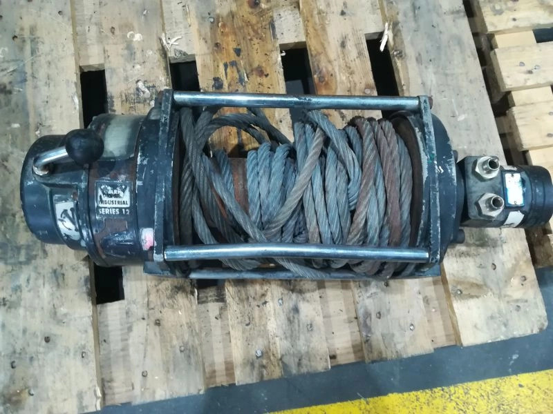 Cabrestante de arrastre - Winch: picture 1 Cabrestante de arrastre - Winch: picture 1