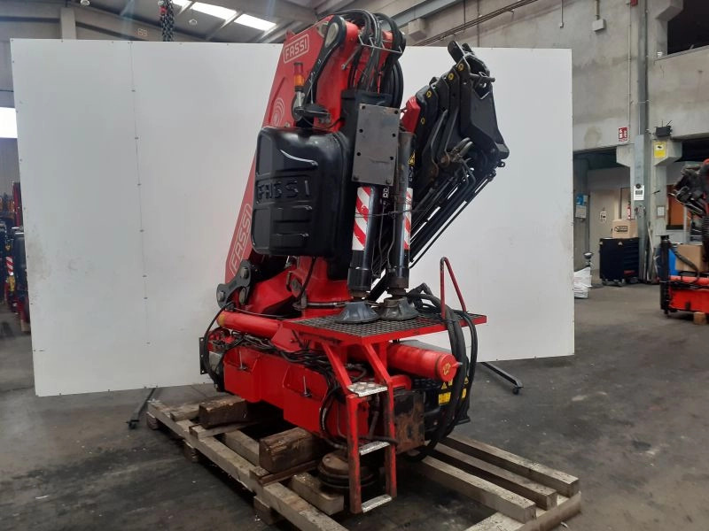 Grúa FASSI F245A.25 - Loader crane for Truck: picture 2 Grúa FASSI F245A.25 - Loader crane for Truck: picture 2