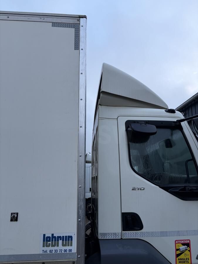 DAF LF 210 - Box truck: picture 2 DAF LF 210 - Box truck: picture 2