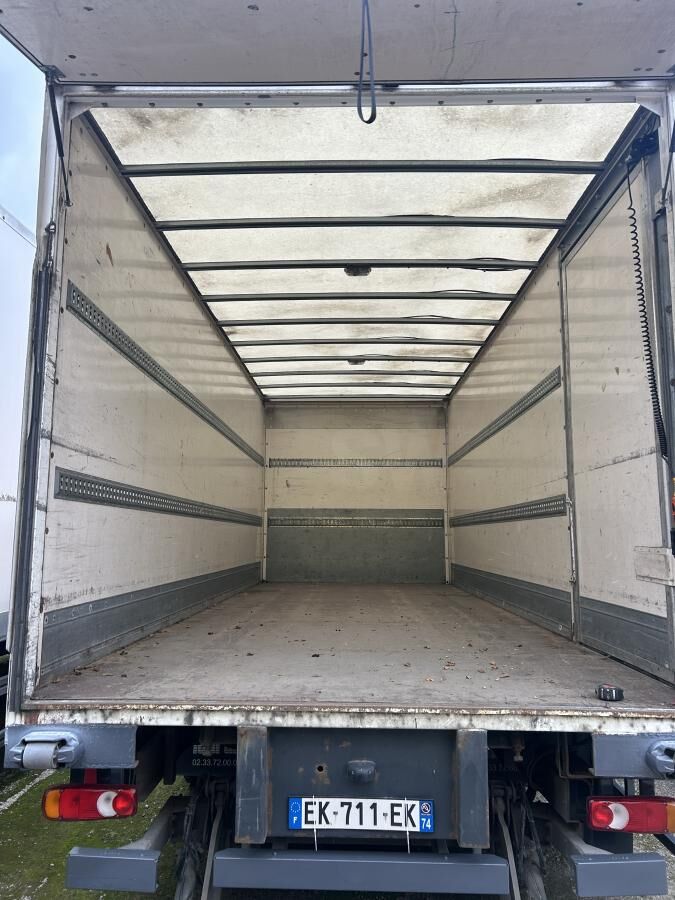 DAF LF 210 - Box truck: picture 3 DAF LF 210 - Box truck: picture 3