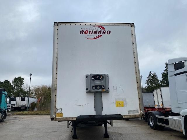 Fruehauf - Closed box semi-trailer: picture 2 Fruehauf - Closed box semi-trailer: picture 2