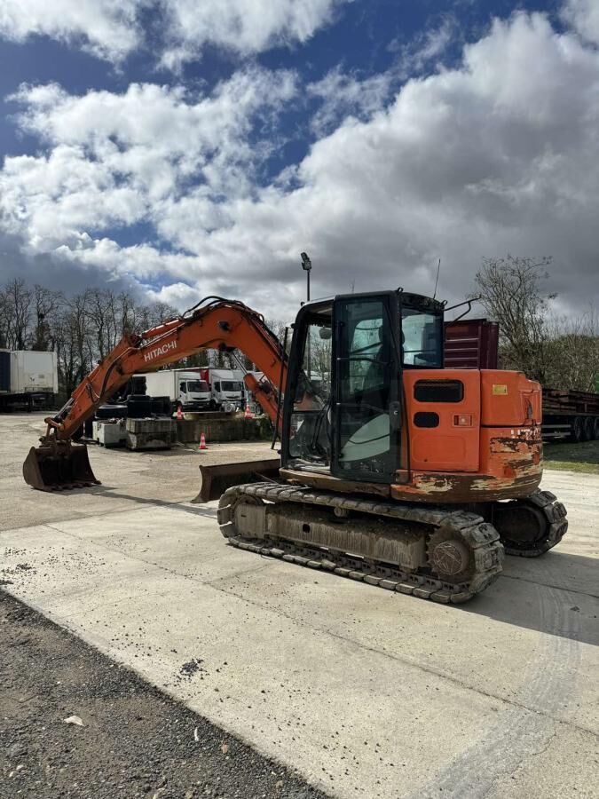 Hitachi ZX85USB-5A - Crawler excavator: picture 1 Hitachi ZX85USB-5A - Crawler excavator: picture 1