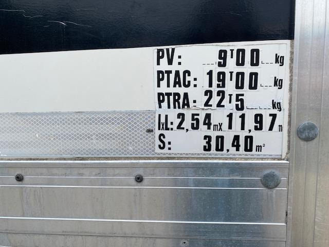 Renault D-Series 320.19 - Box truck: picture 4 Renault D-Series 320.19 - Box truck: picture 4