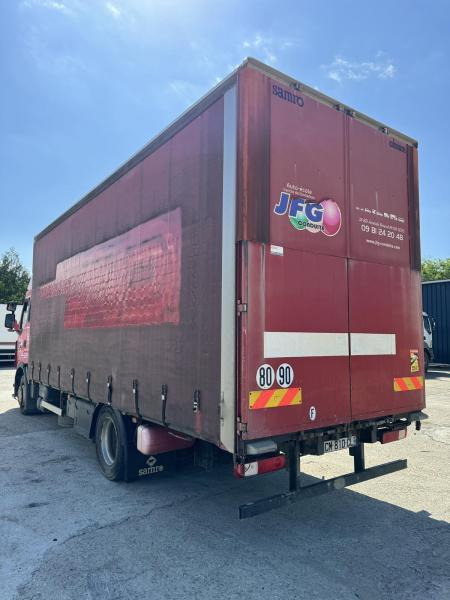 Renault Premium 450 - Curtainsider truck: picture 4 Renault Premium 450 - Curtainsider truck: picture 4