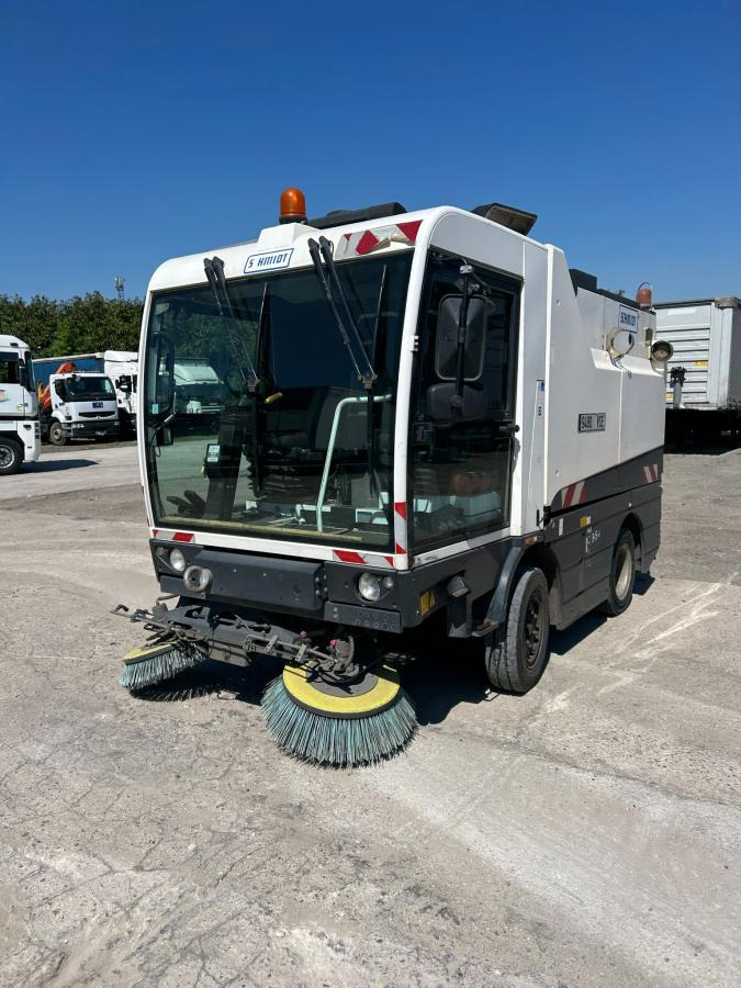 Schmidt Clingo 500 Compact 400 - Road sweeper: picture 1 Schmidt Clingo 500 Compact 400 - Road sweeper: picture 1