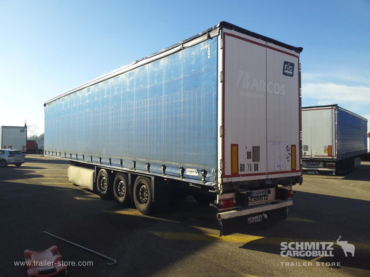 SCHMITZ Curtainsider Standard - Curtainsider semi-trailer: picture 4 SCHMITZ Curtainsider Standard - Curtainsider semi-trailer: picture 4