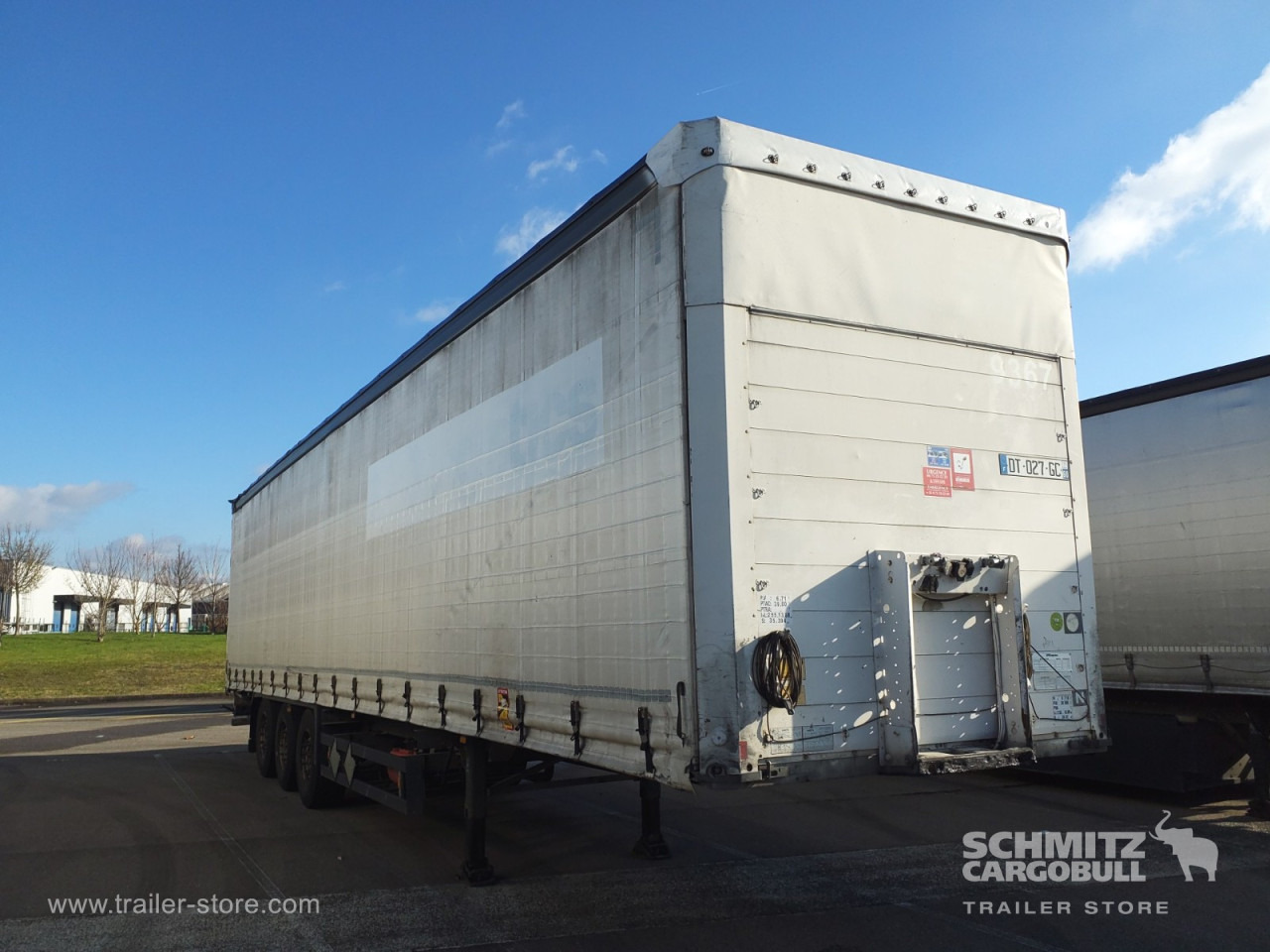 SCHMITZ Curtainsider Standard - Curtainsider semi-trailer: picture 1 SCHMITZ Curtainsider Standard - Curtainsider semi-trailer: picture 1