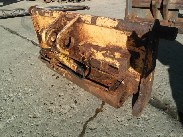 CASE 821 - Schnellwechsler Radlader - Quick coupler for Construction machinery: picture 1 CASE 821 - Schnellwechsler Radlader - Quick coupler for Construction machinery: picture 1