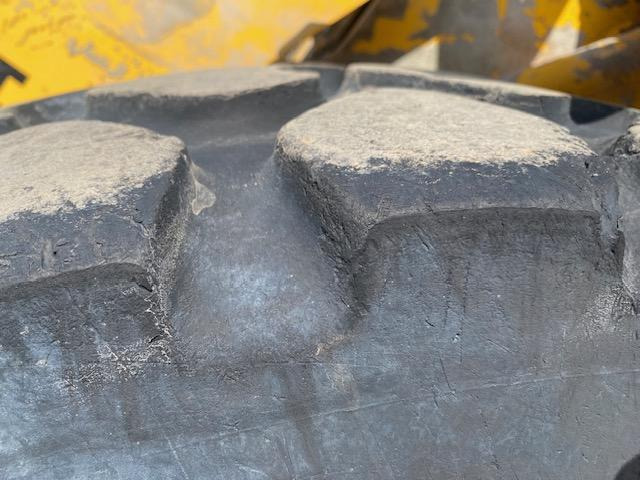 Wheel loader Furukawa 335: picture 13