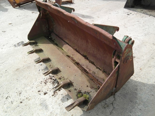 Zettelmeyer ZL 602 - Loader bucket: picture 1 Zettelmeyer ZL 602 - Loader bucket: picture 1